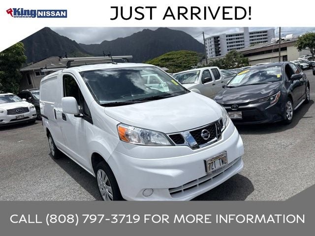 2020 Nissan NV200 SV in Fresh Powder — front three-quarter view